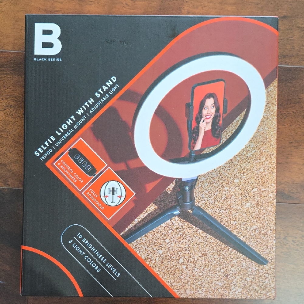 NWT Black Series Selfie Light With Stand